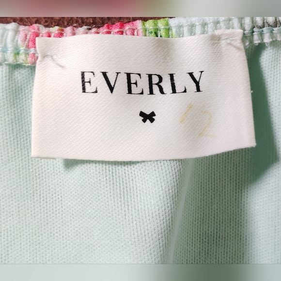 Everly Tropical Print Romper Sz-L - Picture 4 of 4